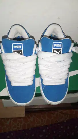 sepatu puma XL warna biru