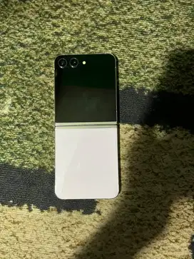 Samsung Z flip 5 256gb