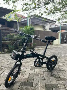 Exotic Explore 300 Folding Bike