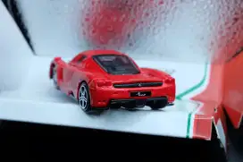 Diecast Burago  ferrari shell skala 1:43  hanya 1 pcs lokasi jakarta