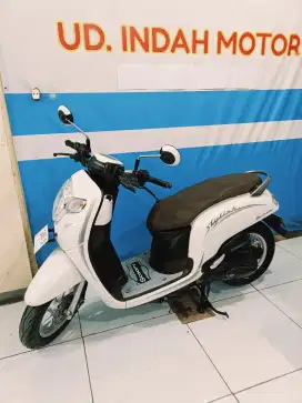 Honda SCOOPY ESP STYLISH 2019 PUTIH GLOSSY