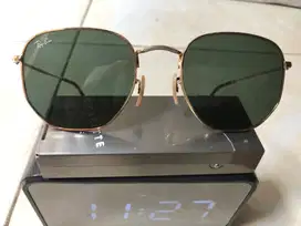 Kaca mata Ray-Ban Sunglass Hexagonal Gold