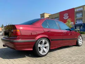 BMW 320i 1996 Bensin