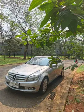 Mercedes-Benz C280 2010 Bensin