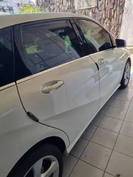Mercedes-Benz B200 2013 Bensin