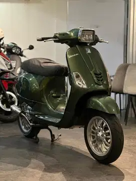 VESPA S 125 IGET ( TERMURAH )
