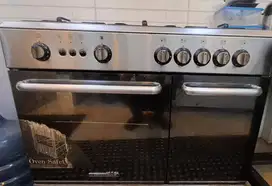 Kompor Lagermania Bekas Freestanding dengan 5 tungku dan oven