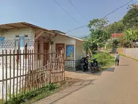 Jual rumah pinggir jalan desa soreang