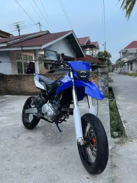 WR 155R Supermoto 2020