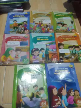 Buku cetak Tematik untuk Siswa SD/MI dan buku seri agama untuk anak MI