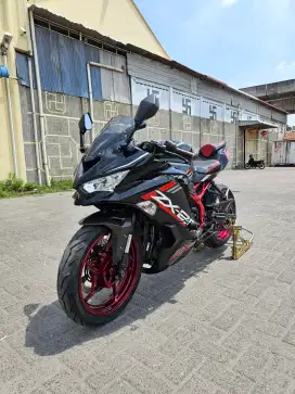 Kawasaki ZX25R ABS Hitam Chasis Merah 2020