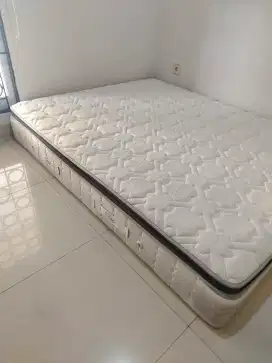 Ranjang  Elite  size 160x200