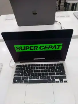 Cicilan macbook bunga0% dp 0% dan free adm0%