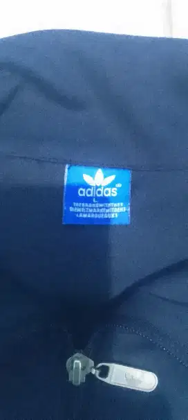 Mau jual jaket adidas bu