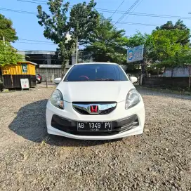 Brio Putih siap jalan bensin irit poll