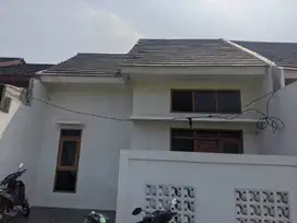 Jual Rumah Villa gading harapan bekasi siap huniii (C0596)