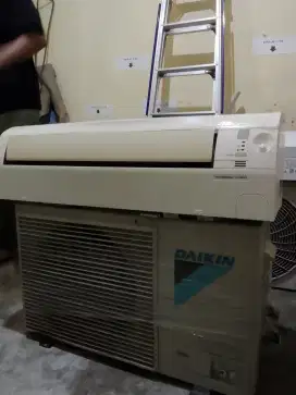 AC second Daikin 1 PK lowwat