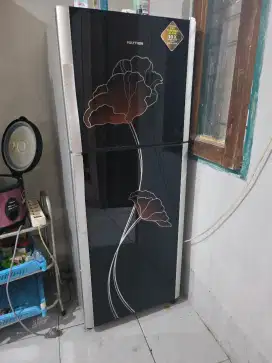 Kulkas Polytron 2 pintu