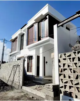 pengawas proyek villa