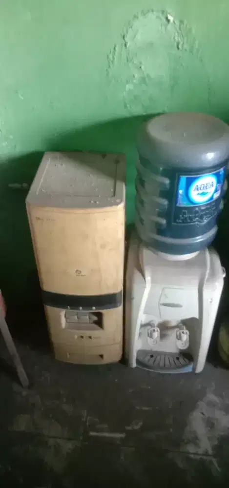 2 bh dispenser kondisi hidup