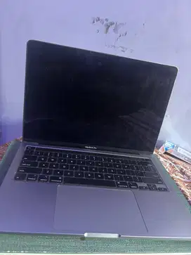 MacBook Pro 13” 2020 - Intel i5 | 8GB | 256GB SSD | Baterai Baru