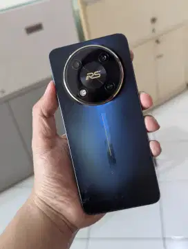 Itel RS4 12/256 second fullset terawat bergaransi