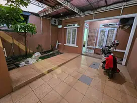 Disewakan Taman Royal 3