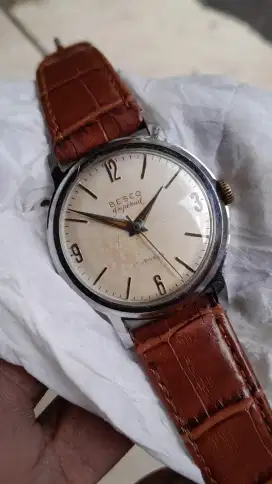 Vintage BESCO Imperial 17Jewels Swiss manual winding watch ORIGINAL