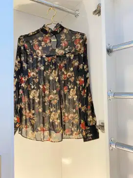 Blouse wanita Korea kekinian