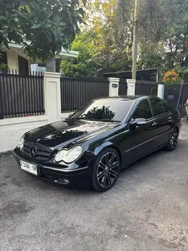 Mercedes-Benz C240 2003 Bensin