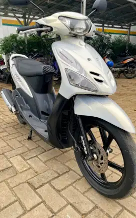 -MIO TAHUN 2010
...motor ganteng body mulus cakep poulll..yuk gercep