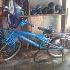 Sepeda anak tanggung.ban baru.
