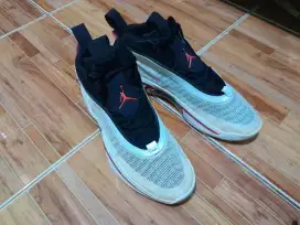 Sepatu Nike Jordan DA9054-100 ukuran 45