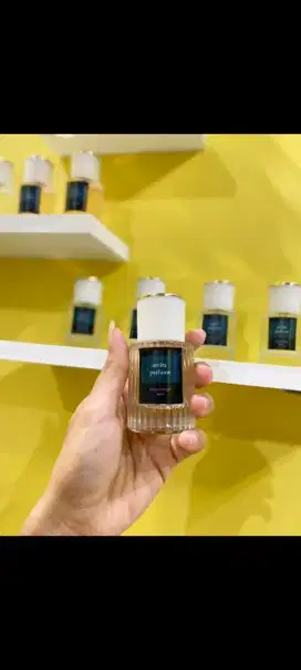 Paket usaha parfum isi satu lusin atau 12 botol
