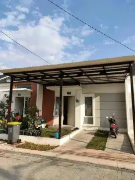 Kanopi baja ringan