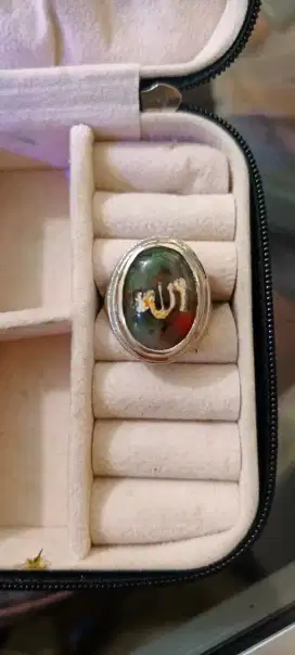 Cincin batu aultan motif unik