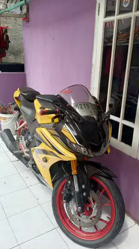 DIJUAL MOTOR YAMAHA R15 V3