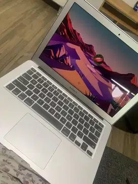 Macbook air 2017 core i5