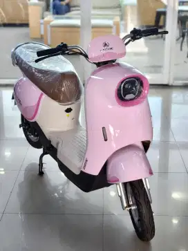 SEPEDA LISTRIK VARILUX PRO CASH CREDIT SYARAT CUKUP KTP ASLI