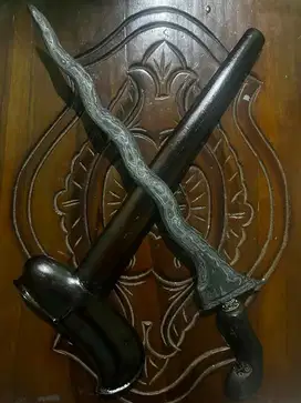 Keris dan tombak