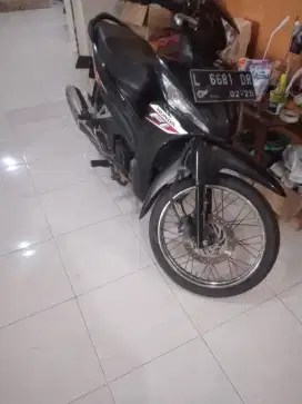 REVO FIT 2020 HITAM (L) TGN 1