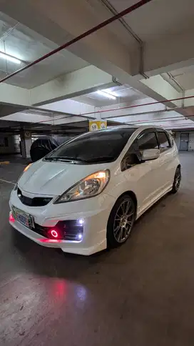 Honda Jazz RS matic FREE BALIK NAMA