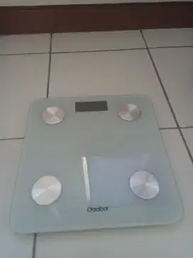 TIMBANGAN DIGITAL MASIH BARU