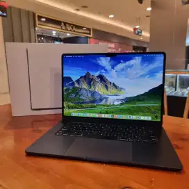 MACBOOK AIR 15 INCH , M3 2024