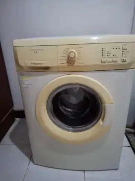 Mesin Cuci Electrolux EWF 85661