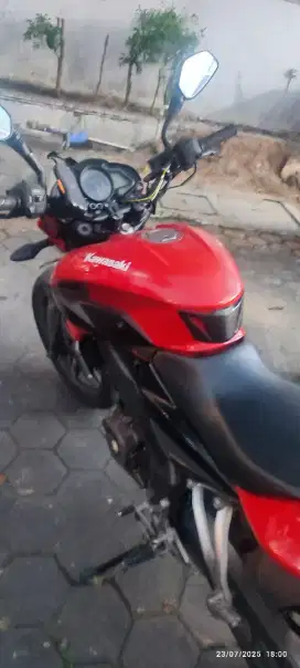 Dijual Kawasaki Pulsar NS200