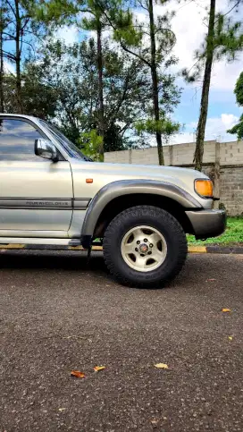 Toyota Landcruiser VXR 80 1995 - 1998 VXR80 VX80