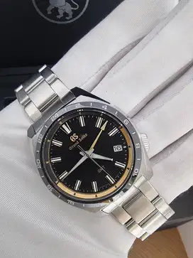 Grand Seiko GMT Limited Edition SBGN023G