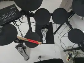 Yamaha DTX dan ampli signature