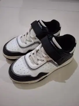 Jual Sepatu Airwalk Anak Hitam Putih